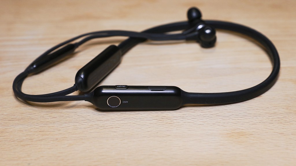 Linner NC50 Noise-Cancellation In-Ear Headphones. — illustrating ur0 near me